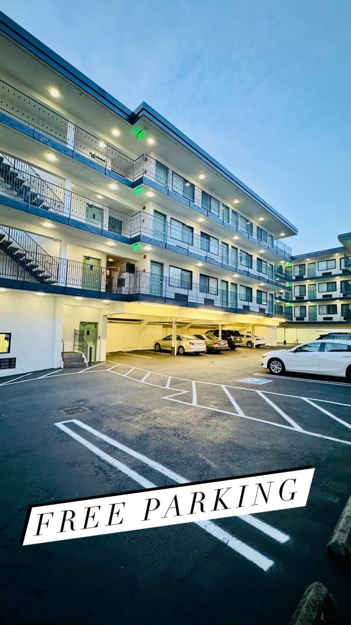 La Casa Motel 2*